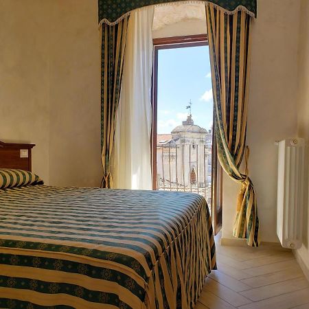 Rooms Dimora Arco - Affitti Brevi Italia Монте-Сант'Анджело Экстерьер фото