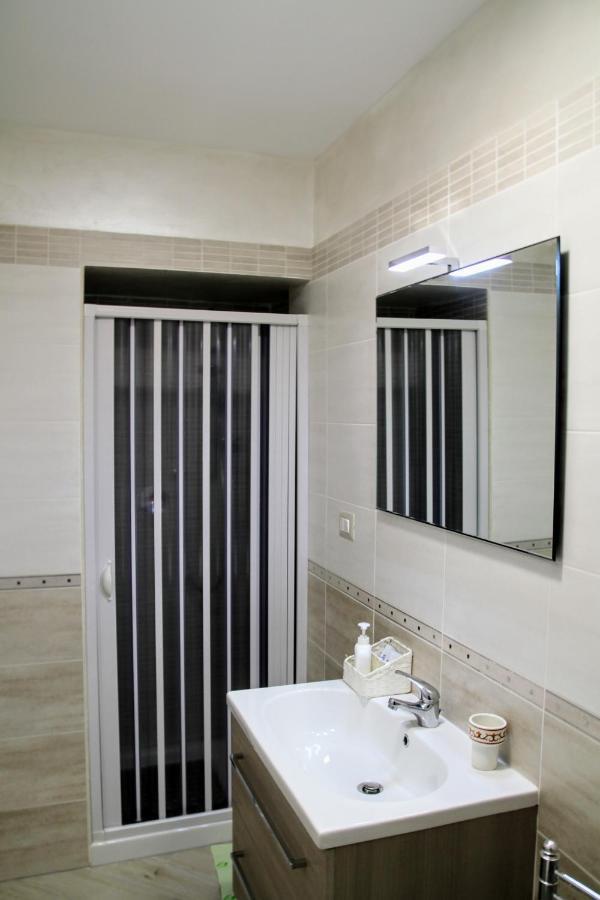 Rooms Dimora Arco - Affitti Brevi Italia Монте-Сант'Анджело Экстерьер фото