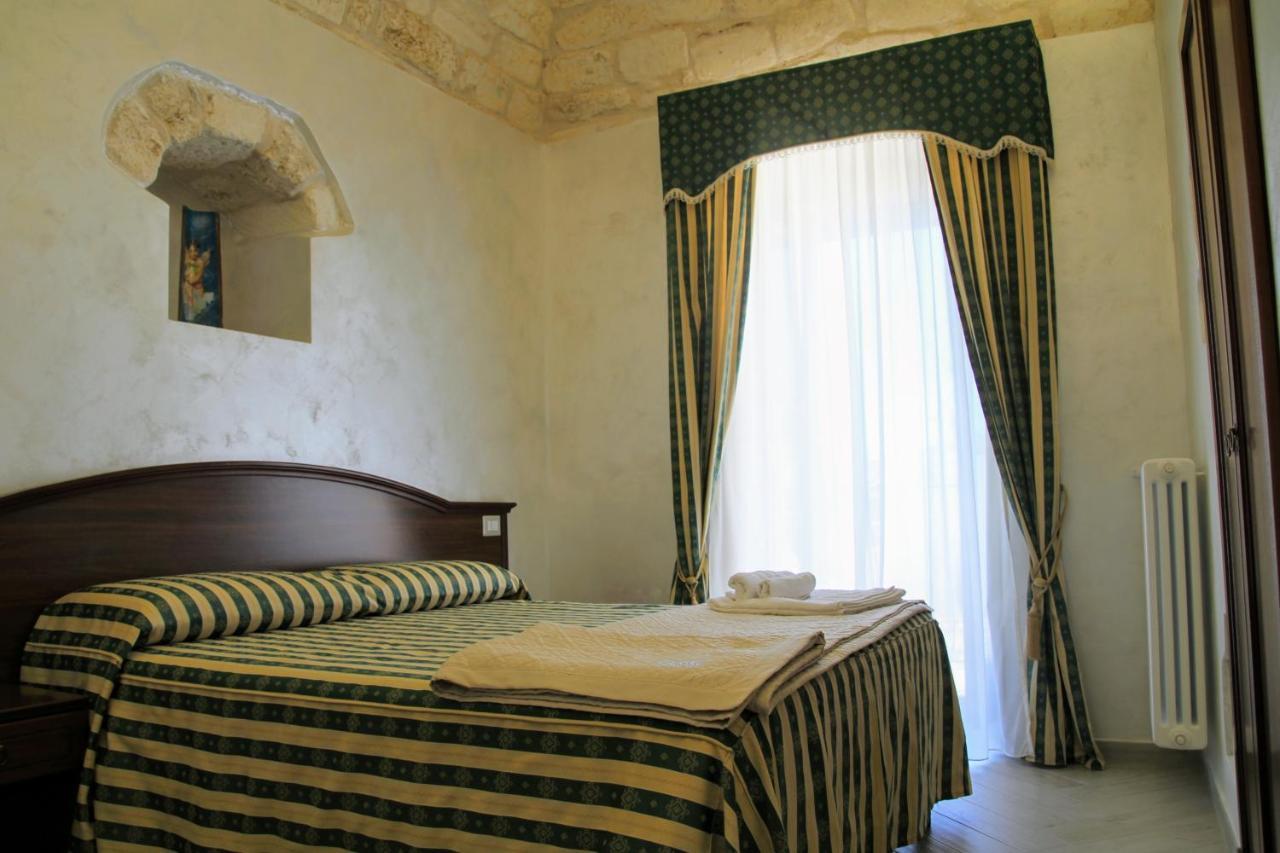 Rooms Dimora Arco - Affitti Brevi Italia Монте-Сант'Анджело Экстерьер фото