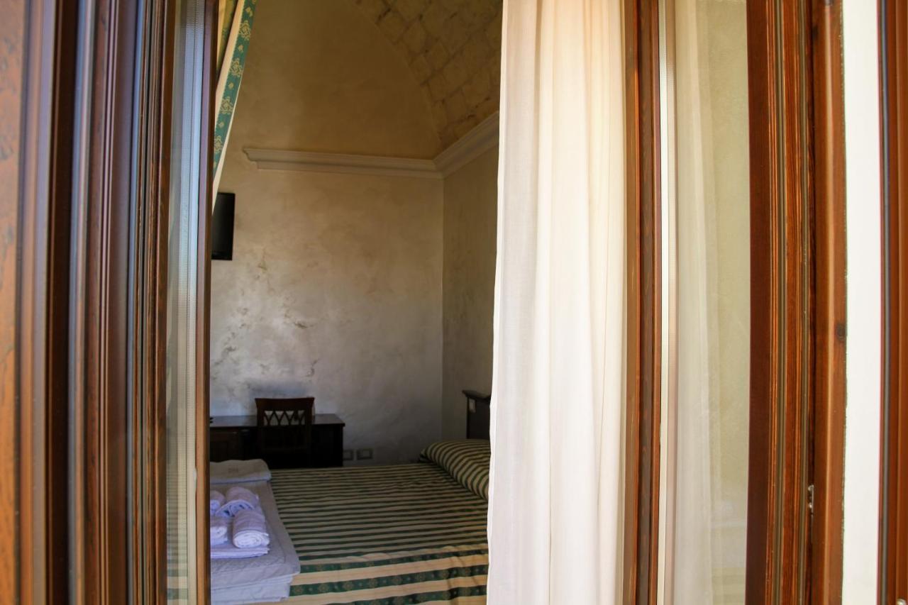Rooms Dimora Arco - Affitti Brevi Italia Монте-Сант'Анджело Экстерьер фото